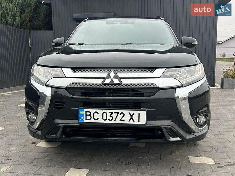 Mitsubishi Outlander 2020