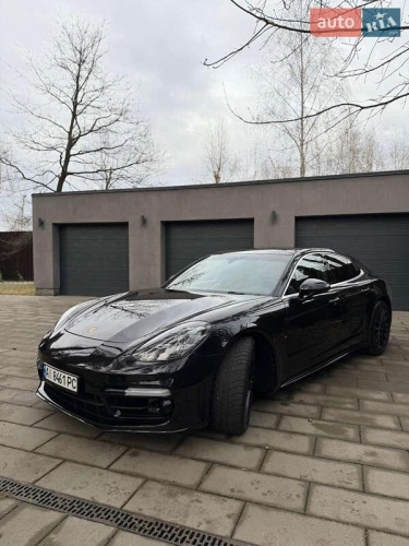 Porsche Panamera 2016