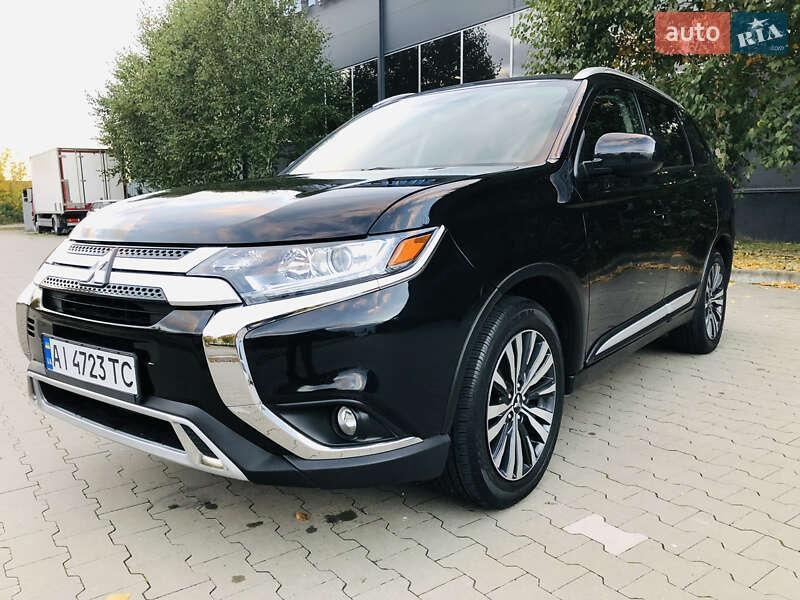 Mitsubishi Outlander 2020