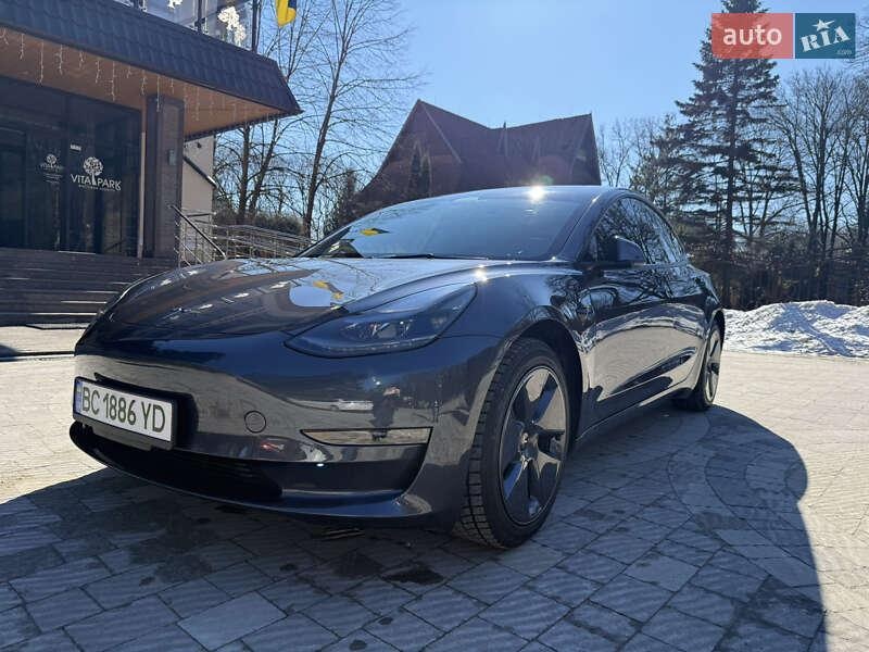 Tesla Model 3 2023