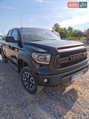 Toyota Tundra 2016