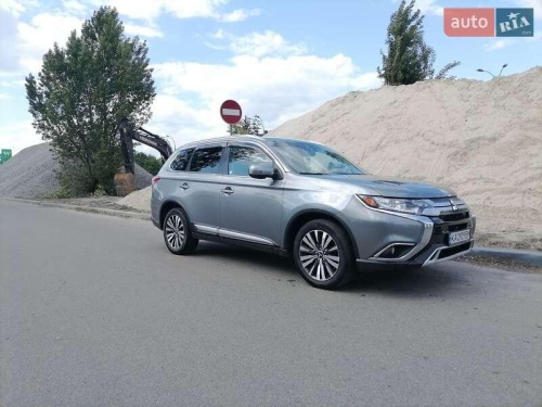 Mitsubishi Outlander 2019