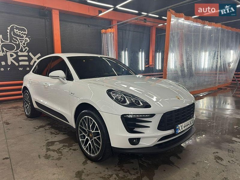 Porsche Macan 2016