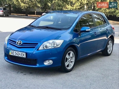 Toyota Auris 2010