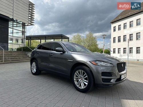 Jaguar F-Pace 2017