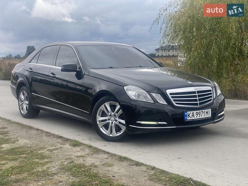 Mercedes-Benz E-Class 2011