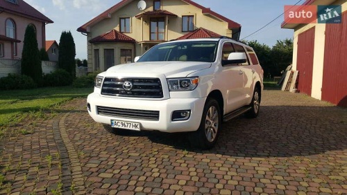 Toyota Sequoia 2017