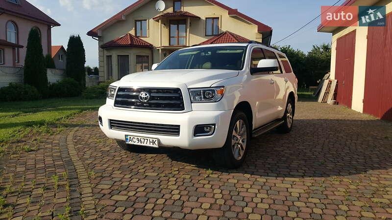 Toyota Sequoia 2017
