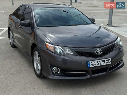 Toyota Camry 2013
