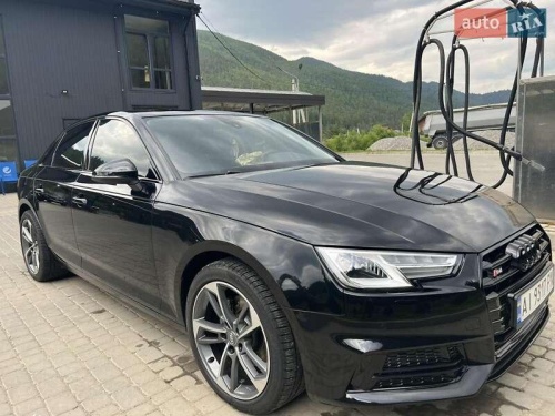 Audi A4 2019