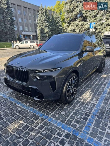 BMW X7 2024