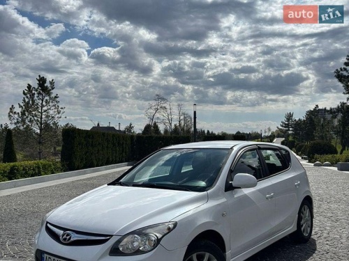 Hyundai i30 2011