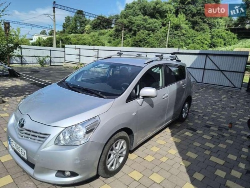 Toyota Verso 2012