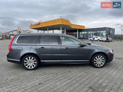 Volvo V70 2010