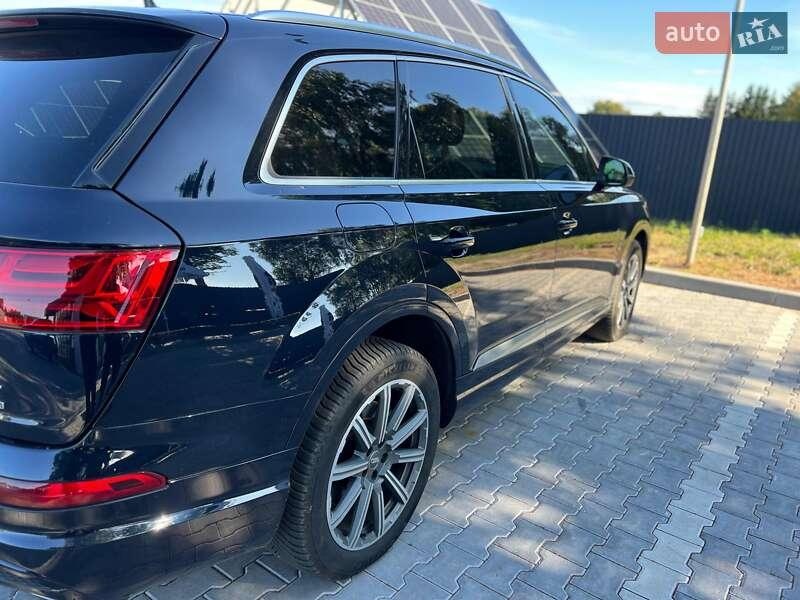 Audi Q7 2016