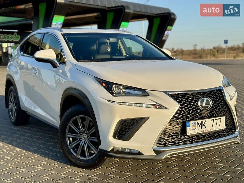 Lexus NX 2015