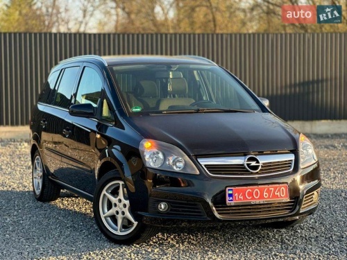 Opel Zafira 2011