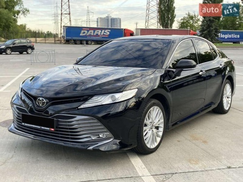 Toyota Camry 2018