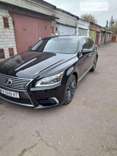 Lexus LS 2013