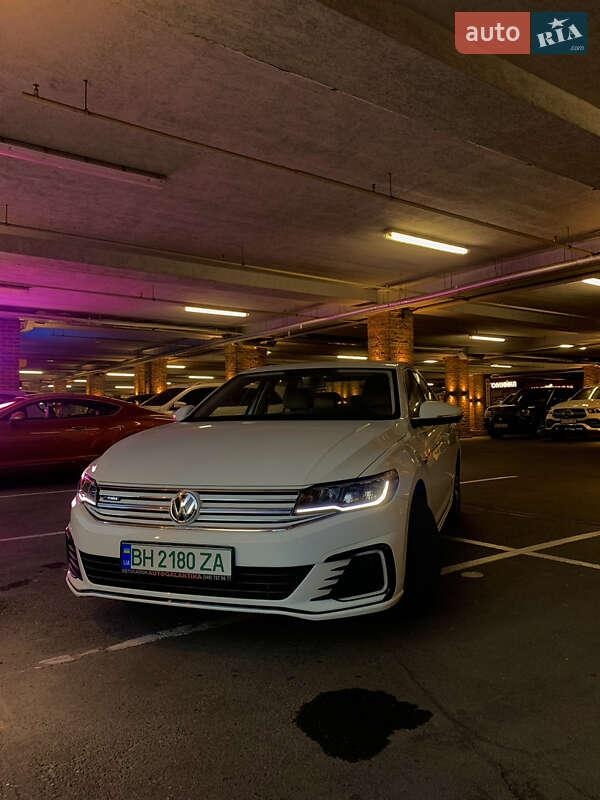 Volkswagen e-Bora 2020