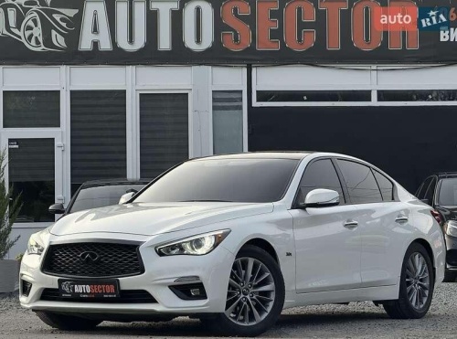 Infiniti Q50 2017