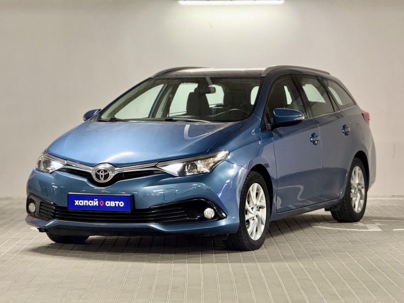Toyota Auris 2015