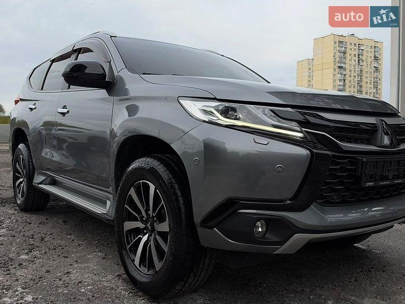 Mitsubishi Pajero Sport 2017