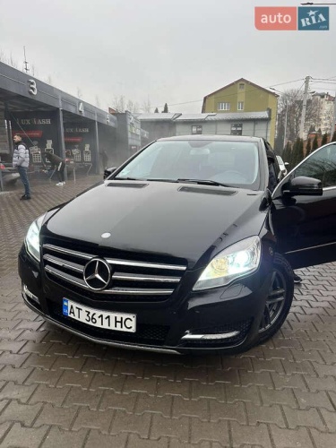 Mercedes-Benz R-Class 2011