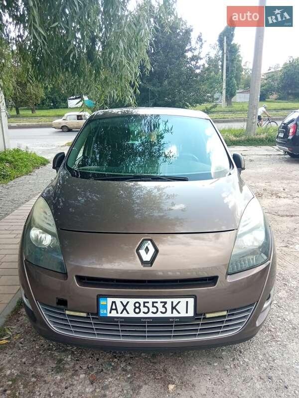 Renault Grand Scenic 2009