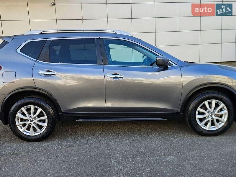 Nissan Rogue 2020