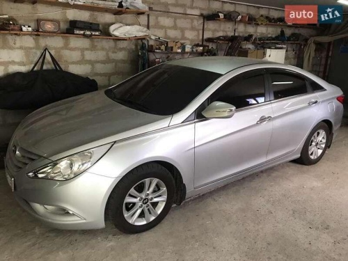 Hyundai Sonata 2010