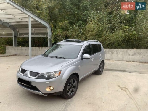 Mitsubishi Outlander XL 2008