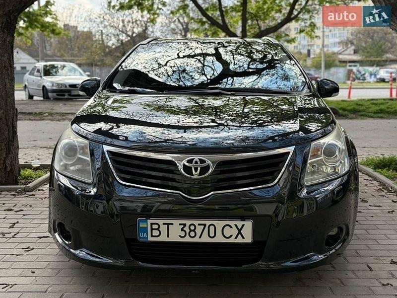 Toyota Avensis 2010