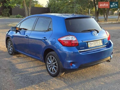 Toyota Auris 2010