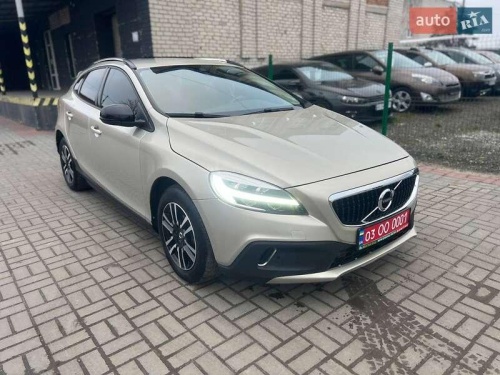 Volvo V40 2018