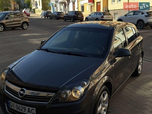 Opel Astra 2012