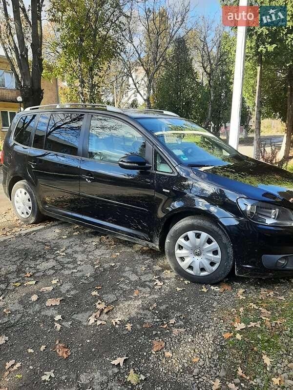 Volkswagen Touran 2012