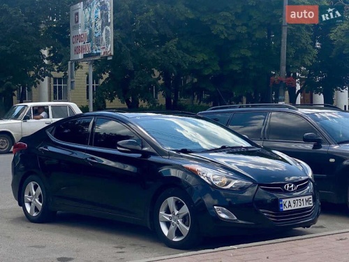 Hyundai Elantra 2013