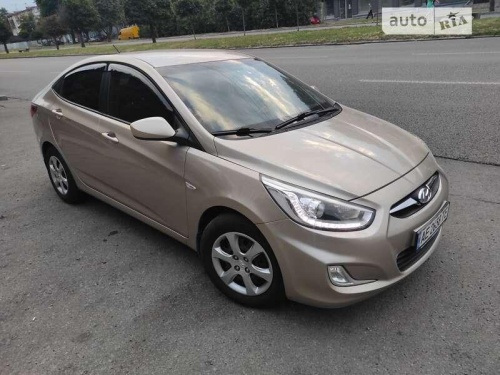 Hyundai Accent 2013