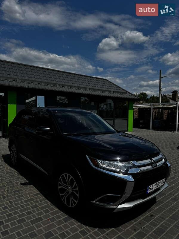 Mitsubishi Outlander 2016