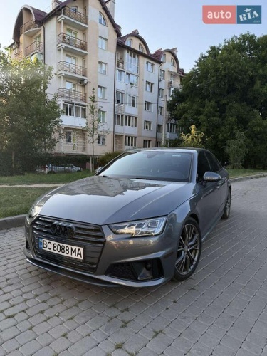 Audi A4 2018