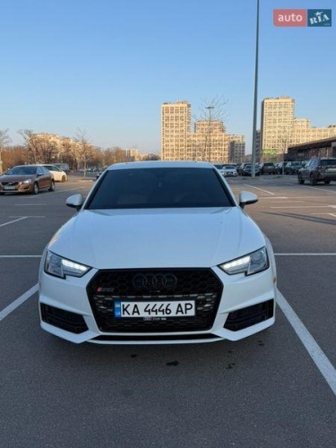 Audi A4 2017