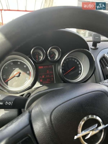 Opel Astra 2014