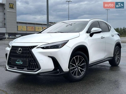 Lexus NX 2022