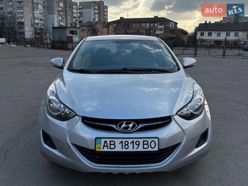 Hyundai Elantra 2012