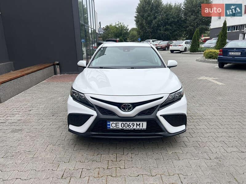 Toyota Camry 2020