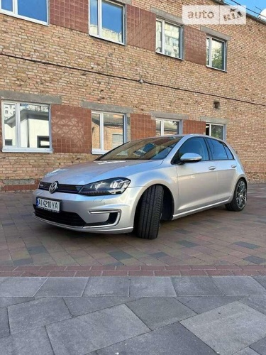 Volkswagen e-Golf 2016