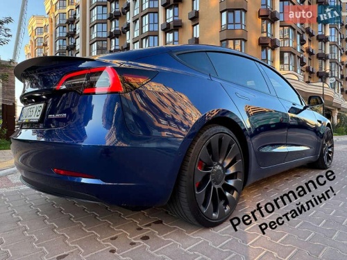 Tesla Model 3 2021