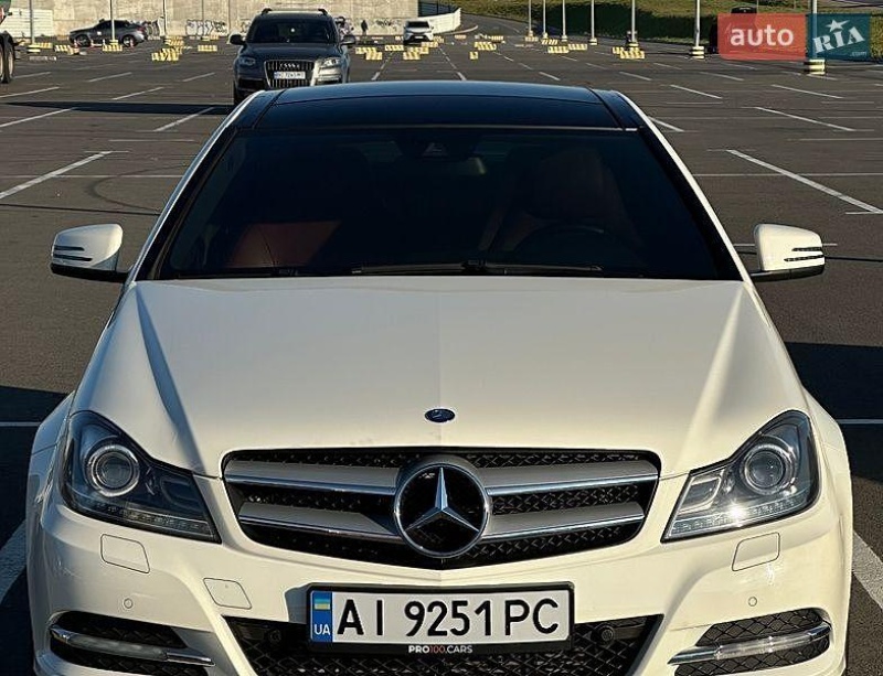 Mercedes-Benz C-Class 2012