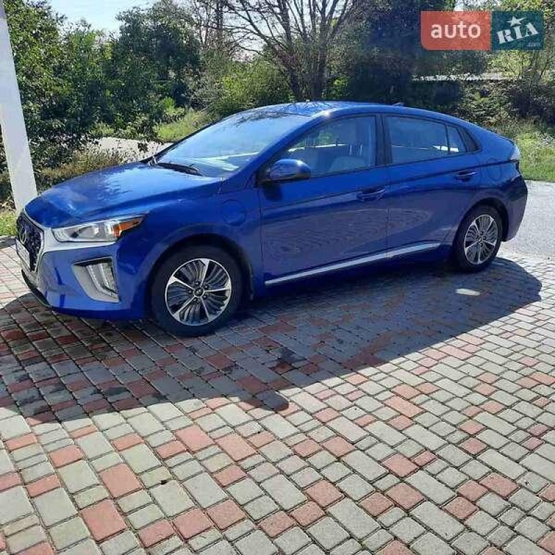 Hyundai Ioniq 2021
